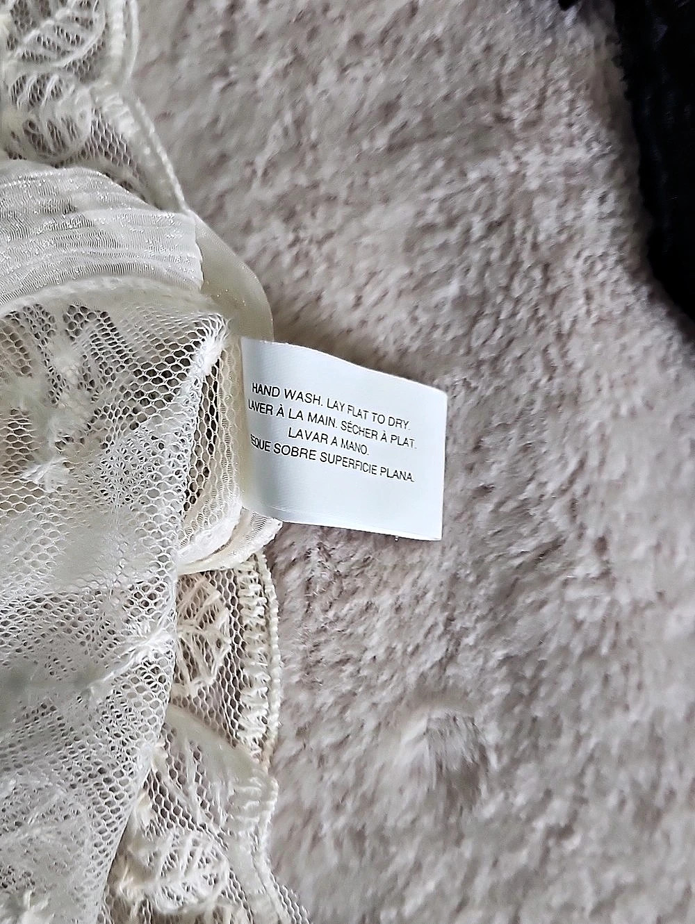 Pier 1 Imports Three Lace Scarves in White, Black & Pink Like New - Picture 8 of 11
